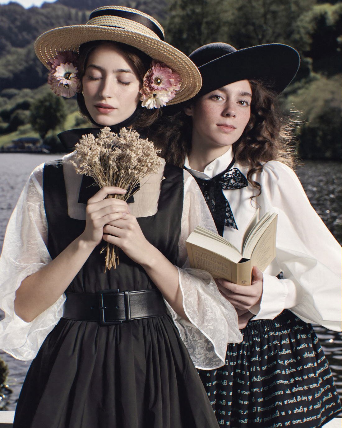 Romantic blouse and printed skirt, Vestiges