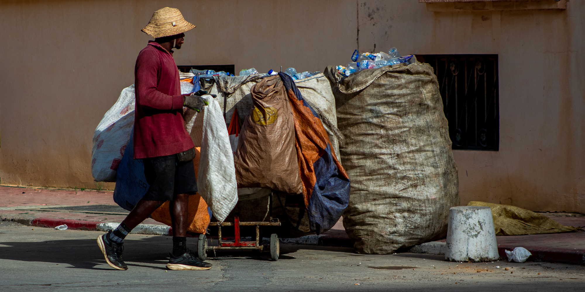 Documentary Photography Qatar 25 Sub-Saharan migrant worker in central Tunisia.